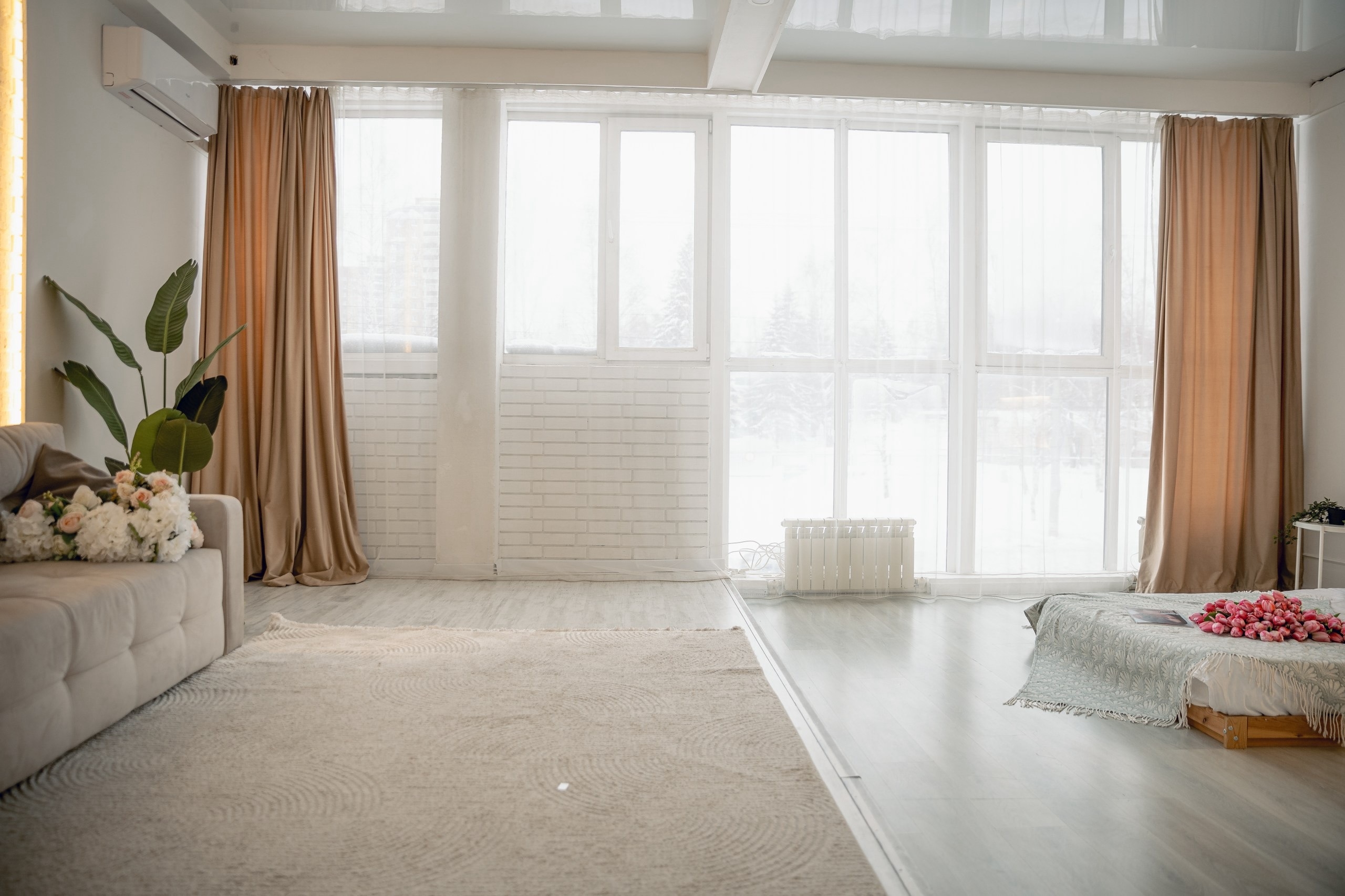 White Room 4